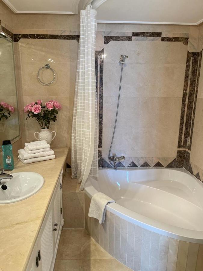 Dominion Apartments Estepona Ngoại thất bức ảnh