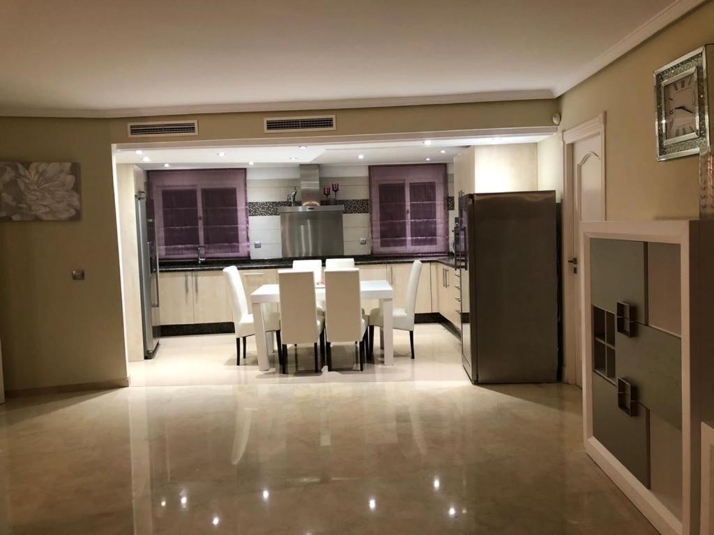 Dominion Apartments Estepona Ngoại thất bức ảnh